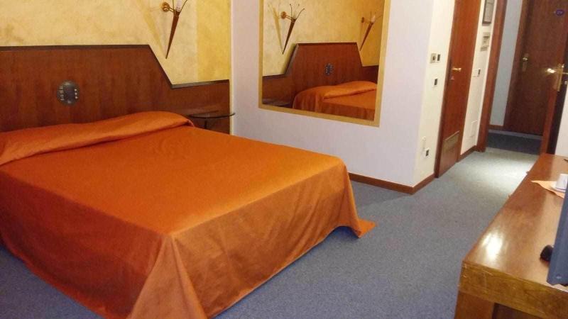 Hotel Cangrande Di Soave Esterno foto