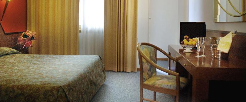 Hotel Cangrande Di Soave Esterno foto