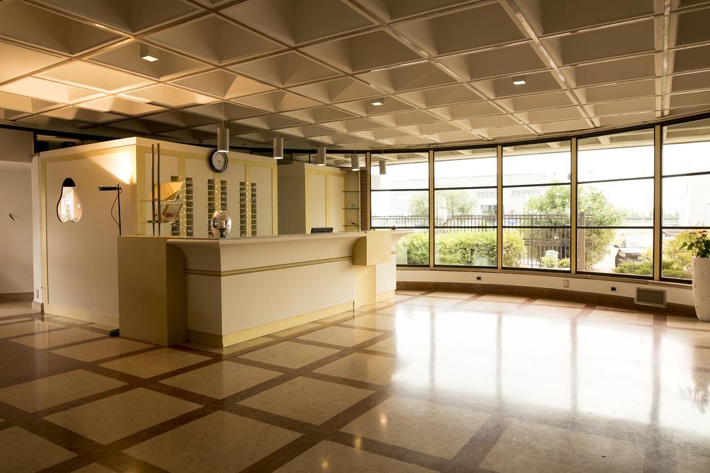 Hotel Cangrande Di Soave Esterno foto